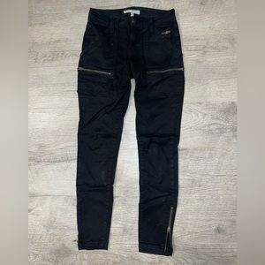 Joie Black cargo jeans, size 25